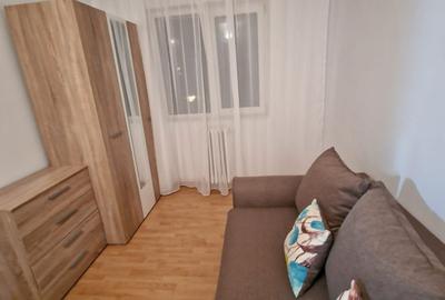 Apartament cu 3 camere semidecomandat în Copou