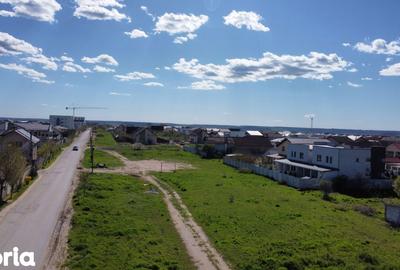 Teren de 10792 mp, în Malu Mare