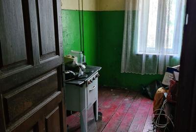 Apartament 3 camere 80,40 mp decomandat Vila veche tip bloc - 2