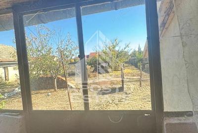 Casă cu Canalizare în Checea - 3