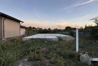 Teren Intravilan Becicherecu Mic Cu Proiect Si Autorizatie,Fundatie Finalizata - 1
