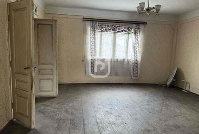 De vanzare casa, atelier fierarie, 4 anexe - 2507 mp in Manastirea Humorului - 3