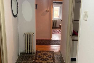 Apartament cu 5 camere decomandat în Miorița - 8