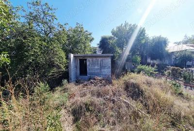 Casă cu 3 camere cu Teren 500 Mp în Central - 1
