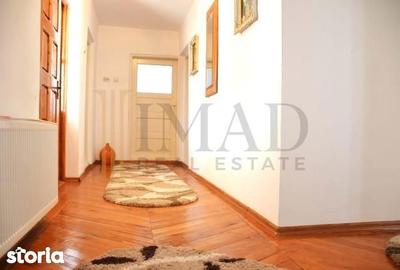 Casă cu 7 camere cu Teren 1020 Mp în Central - 7