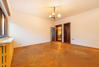 Refugiu interbelic cu 3 camere - 90 mp utili - Curte interioara - 6