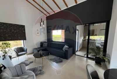 Casă cu 5 camere cu Teren 450 Mp în Central - 14