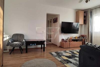 Apartament cu 4 camere decomandat în Rahova - 2