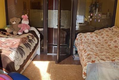 Apartament cu 3 camere decomandat în Decebal