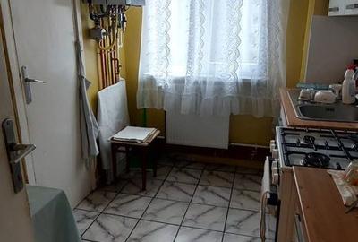 Apartament cu 4 camere semidecomandat în Gheorghe Lazăr - 3