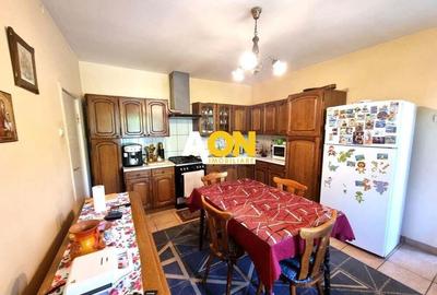 De vanzare casa 5 camere, 1200mp teren, zona ultracentrala De vanzare casa 5 camere, 1200mp teren, zona ultracentrala - 3