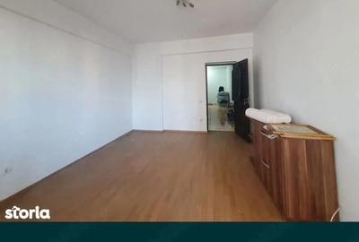 Apartament cu 3 camere decomandat în Central - 2