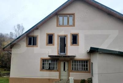 Casa spa?ioasa ideala pentru re?edin?a , casa de vacan?a sau pensiune - 5