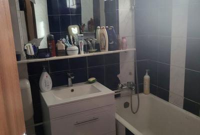 Apartament cu 3 camere decomandat în Central - 1