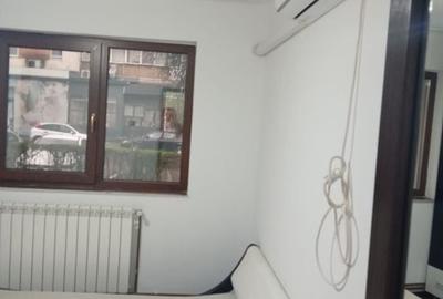 Apartament 2 camere, decomandat,  zona 9 Mai - 3