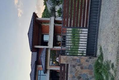 Casă cu 5 camere în Gârdani - 10