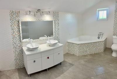 Casă cu 5 camere în Hărman, cod 8197 - 4