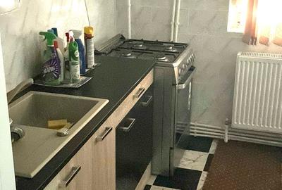 Apartament cu 2 camere decomandat în Broșteni - 2
