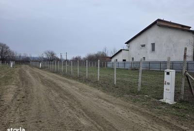 Teren de 1720 mp, în Central