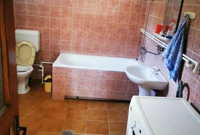 Casă cu 3 camere în Ovidiu - 1