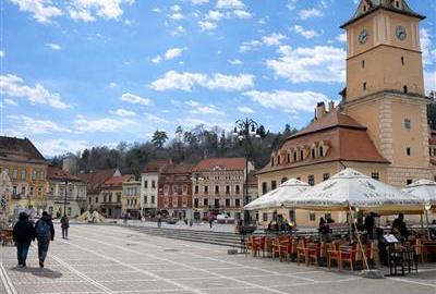 Apartament cu 2 camere decomandat în Centrul Istoric - 1