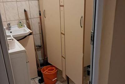 Spațiu comercial, de 52 mp, în Far - 4