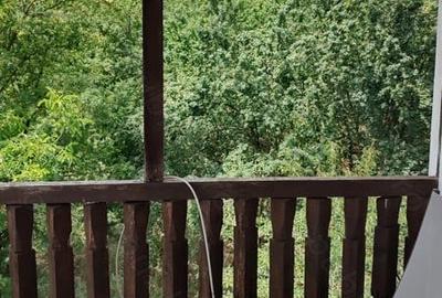 Casă cu 5 camere cu Teren 500 Mp în Mărăcineni - 8