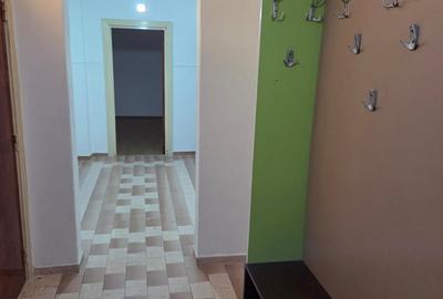 Mall Vitan,Amenajat special pentru birour, etaj 1/8, 2 Bai,Balcon,Liber - 1