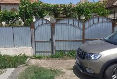 Casă cu 4 camere în Stejaru - 9