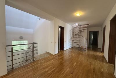 Vila clasica, spatioasa,  piscina, mobilata, langa Britsh School - 14