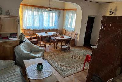 Casa de vanzare, in Dobrogostea, la 5 km de Pitesti - 1