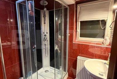 Casă cu 6 camere cu Garaj în Schei - 9