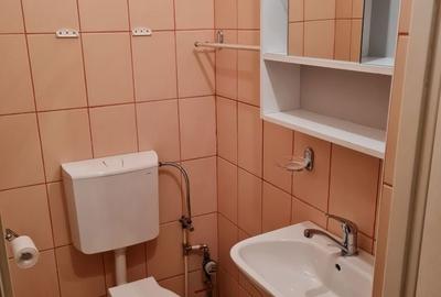 Garsonieră decomandată în Central - 2