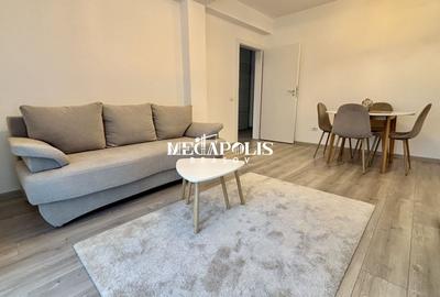 Apartament cu 2 camere decomandat, mobilat în Tractorul - 4