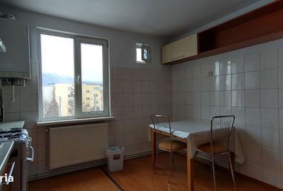 Apartament cu 2 camere decomandat în Tractorul - 6