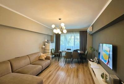 Apartament cu 4 camere decomandat în Ștefan cel Mare