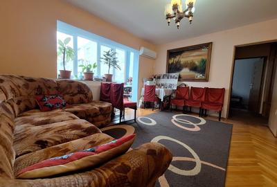 Apartament cu 3 camere semidecomandat, mobilat în Lipovei - 2