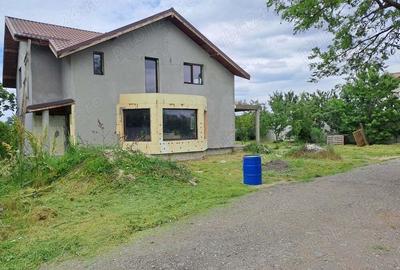 Casă cu 6 camere în Clinceni - 6