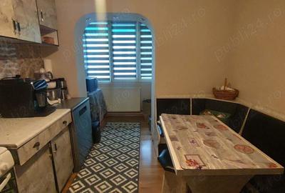 Vand apartament 3 camere decomandate. Vand apartament 3 camere decomandate. - 2