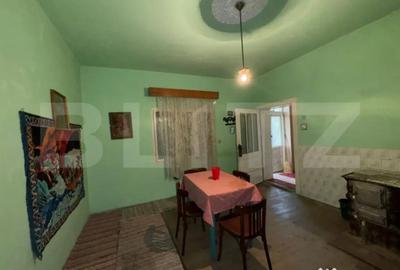 Casă cu 2 camere cu Teren 1207 Mp în Central