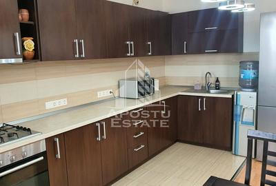 Apartament cu 2 camere la casa, decomandat, Ghiroda - 2