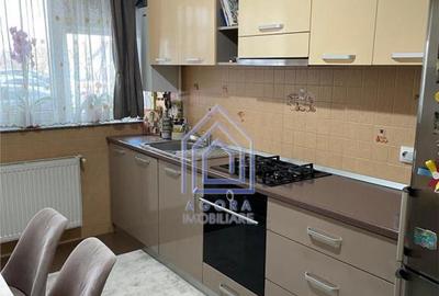 Apartament cu 2 camere decomandat în George Enescu - 3