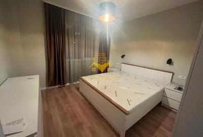 Apartament cu 3 camere semidecomandat, mobilat în Florești