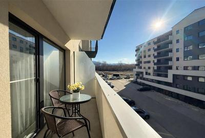 Apartament cu 2 camere decomandat în Tractorul - 3