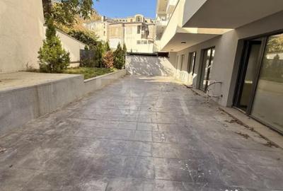 Apartament cu 4 camere decomandat în Unirii - 12