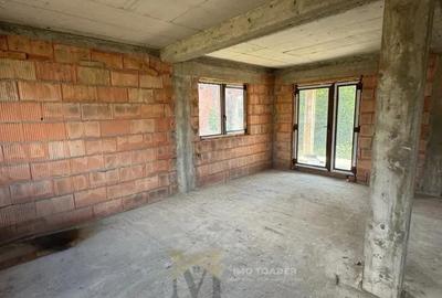 Casă cu 5 camere cu Teren 1900 Mp în Bulgăruș - 1