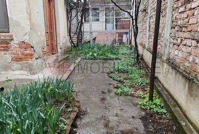 Casă cu 4 camere cu Canalizare în Tineretului - 5