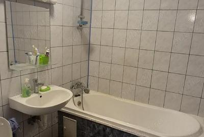 Apartament cu 3 camere semidecomandat în Titan - 3