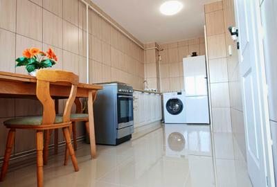 Apartament cu 2 camere decomandat în Micro 3 - 2