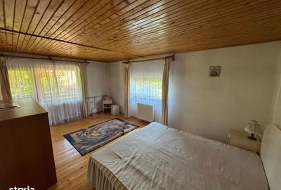 Casă cu 6 camere cu Teren 490 Mp în Bartolomeu - 2